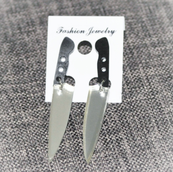 Mirrored silver Knife earrings - Picture 10 of 14